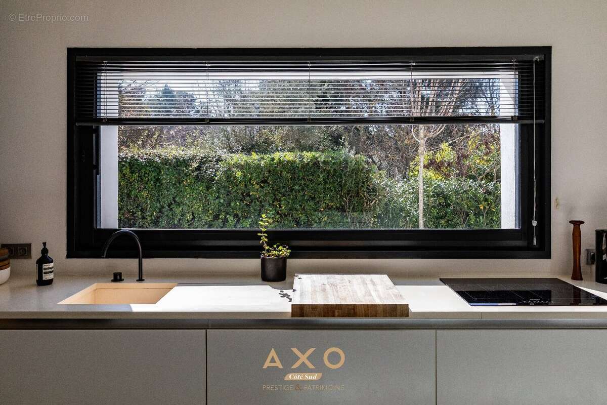 Maison à LE THOLONET