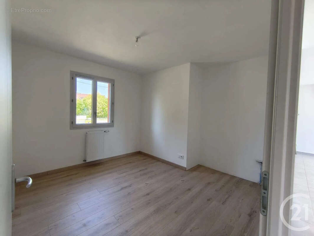 Maison 75 m² à Montesquieu-Volvestre  - photo 16