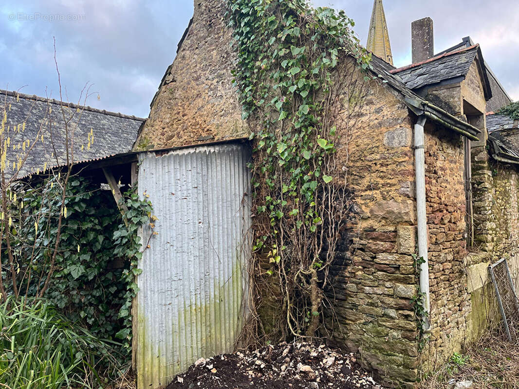 Maison à MOREAC