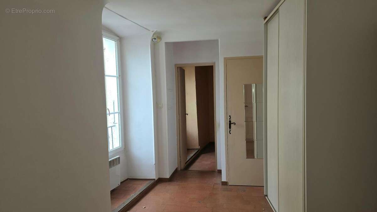 Appartement à LAMBESC