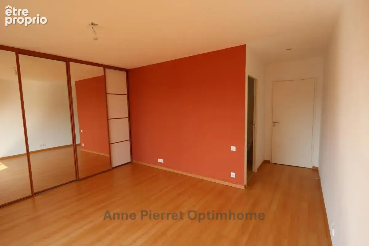 À VENDRE – Grande maison de plain-pied de 224 m² habitable (4 chambres) avec vue exceptionnelle sur forêt et plaine à Vaux-devan - photo 22