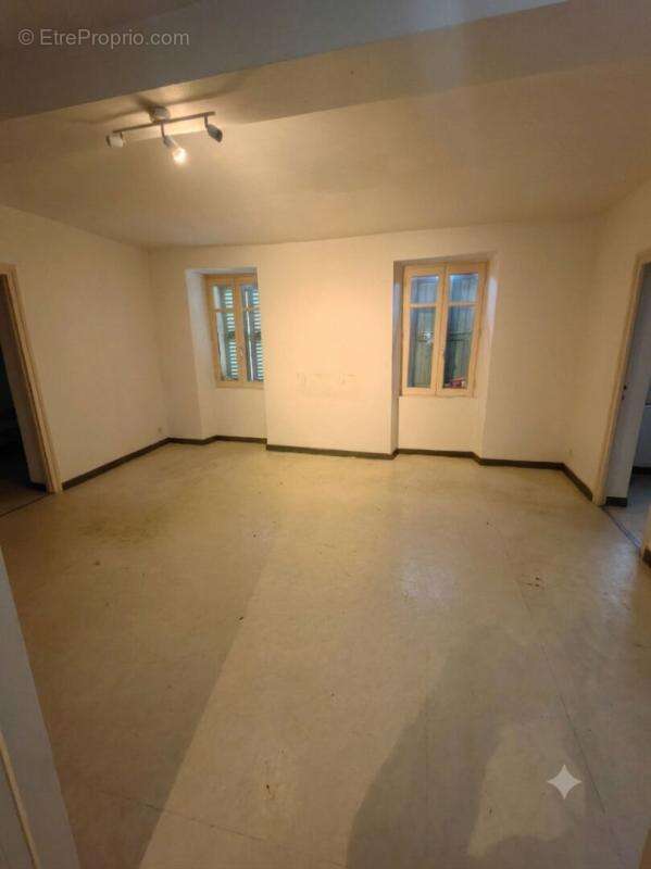 Maison de village  - roybon 128 000 e - photo 3