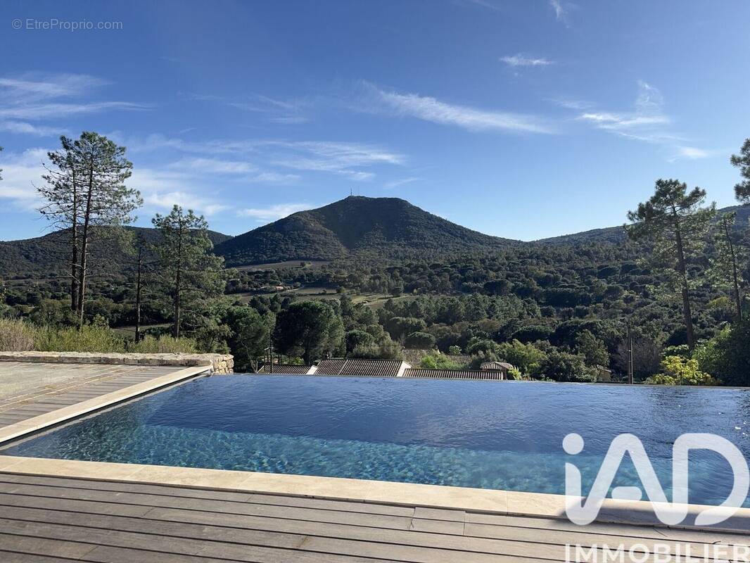 Photo 1 - Maison à PLAN-DE-LA-TOUR