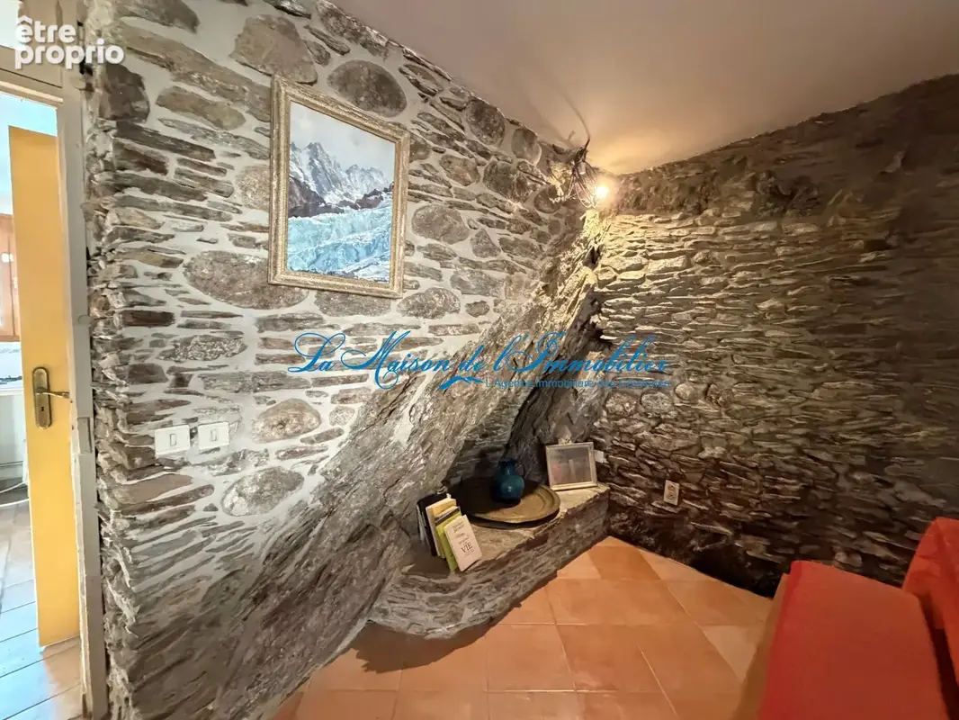GENOLHAC, mas en pierres de caractère 3 P2/P3, atelier, bergerie, clède, ruines, sur 8 hectares de terrain bor - photo 7