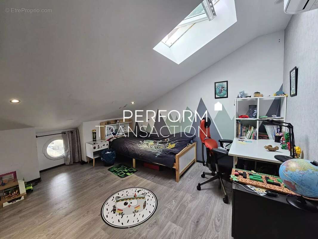 Appartement à RENAGE