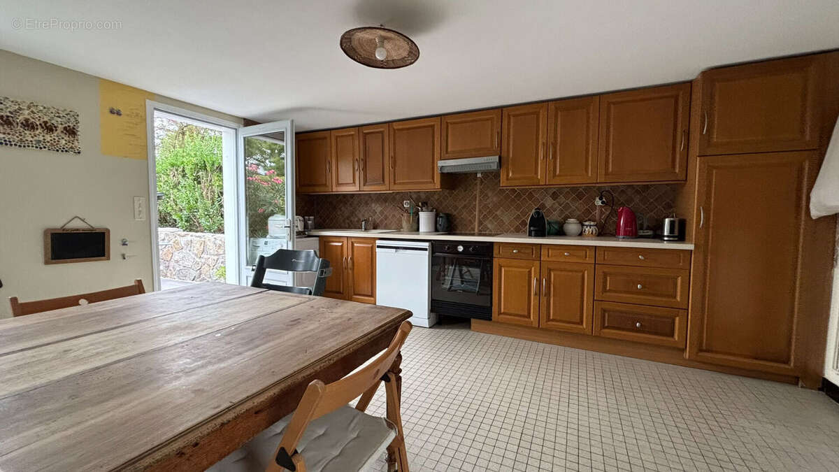 Maison à PLONEOUR-LANVERN