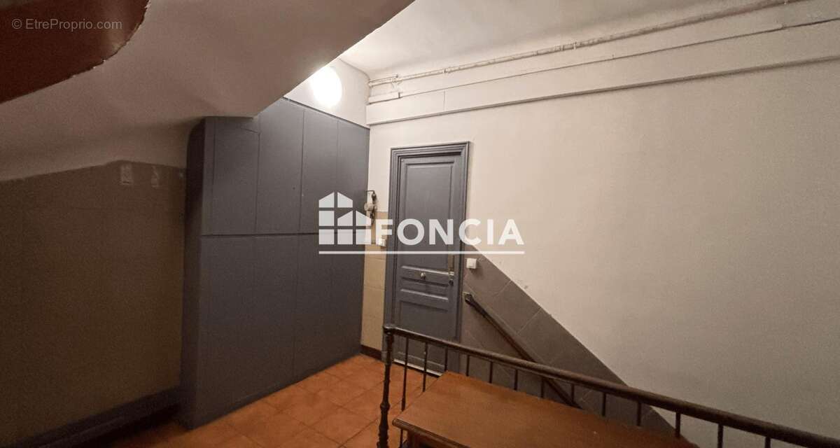 Appartement à MARSEILLE-3E