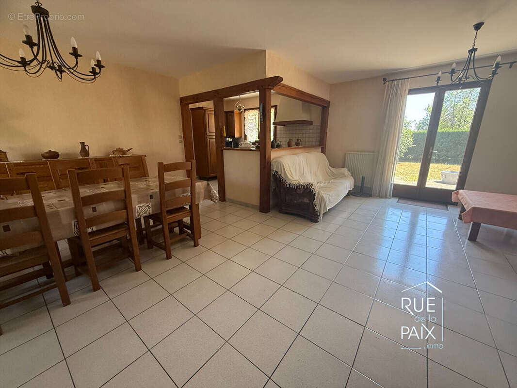 Maison Naintre 4 pièce(s) 95.61 m2 - photo 2