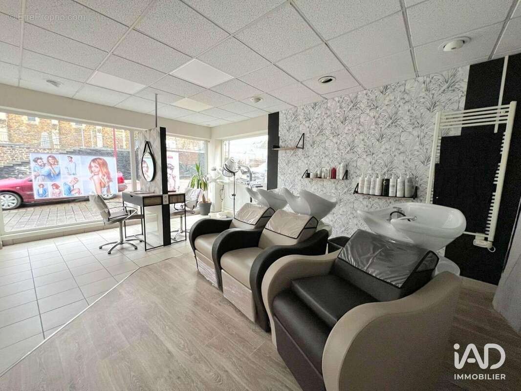 Photo 4 - Commerce à CONDE-SUR-VIRE