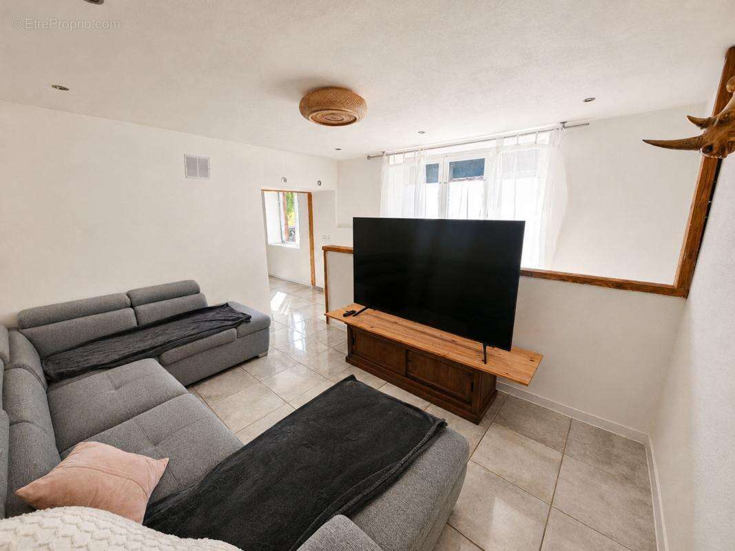 Maison 144 m² à Reaumont  - photo 5