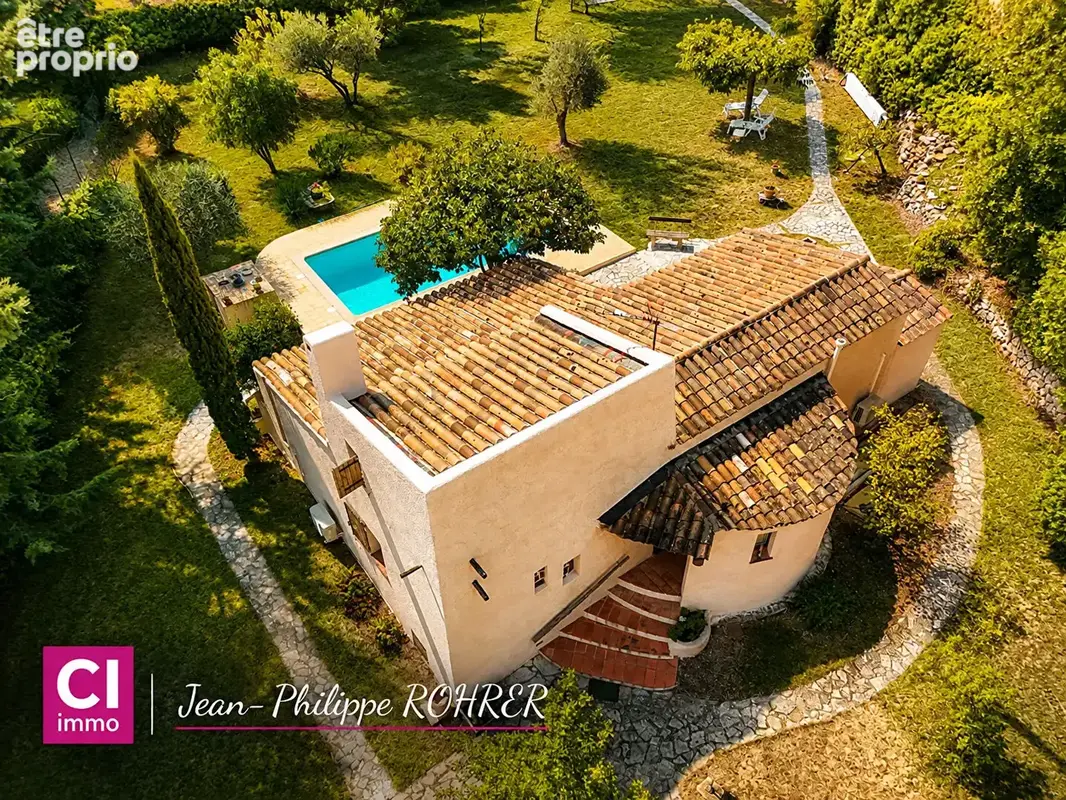 BESSE-SUR-ISSOLE  Maison de plain-pied avec piscine sur 1 780 m² de terrain - photo 2