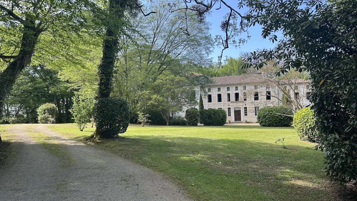 Maison à GAMARDE-LES-BAINS