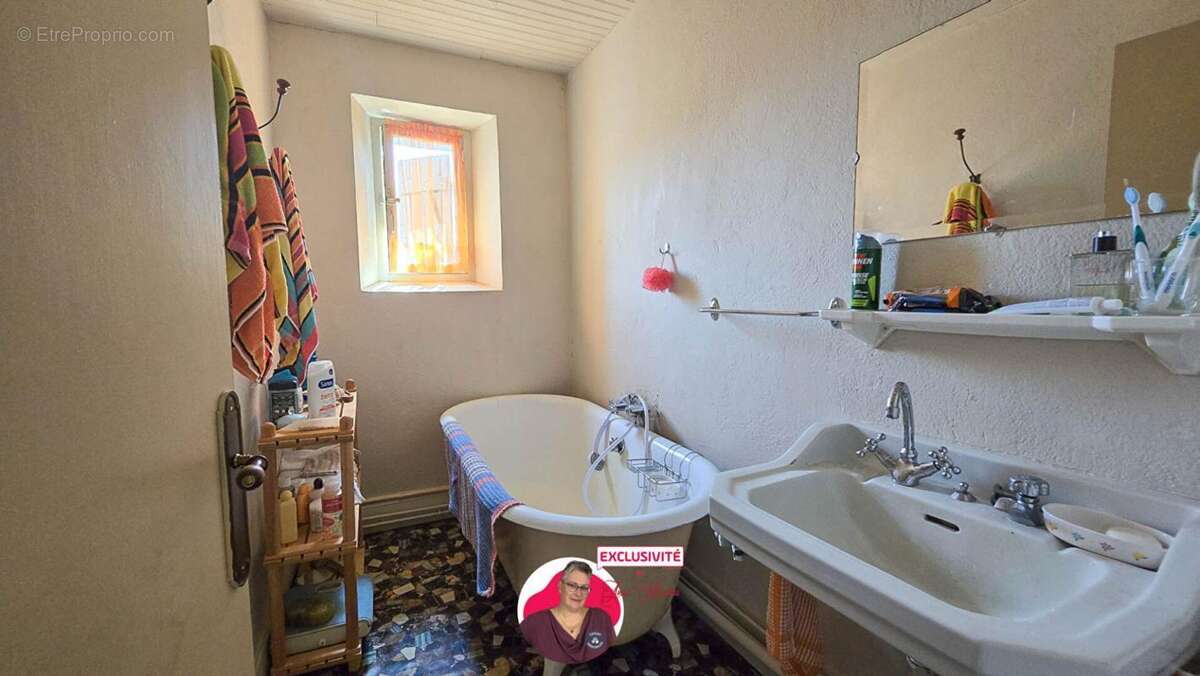 grande propriété en 2 parties  pour  un total de 640 m² sur petit jardin - photo 17