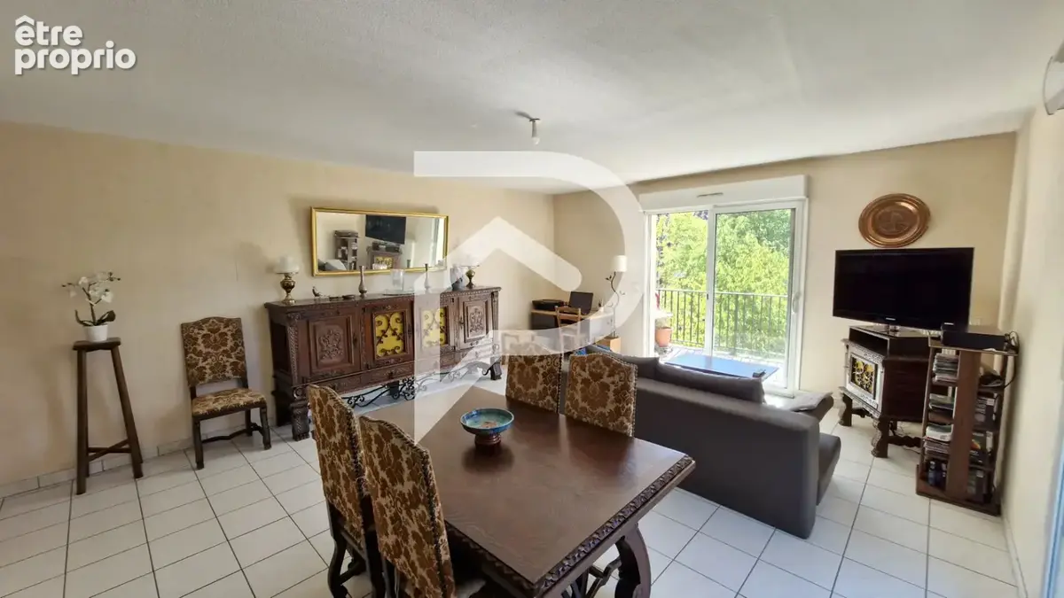 Appartement 3 pièces 77 m² avec ascenseur et parking, centre ORTHEZ - photo 2