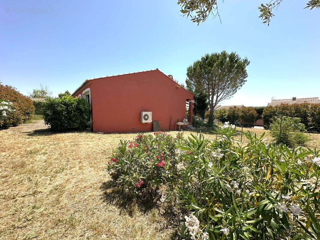 Maison à SAINTE-VALIERE