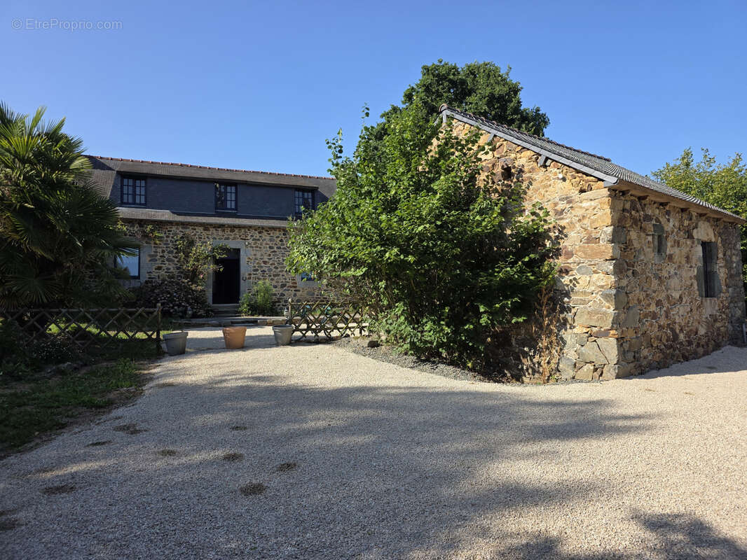 Bretagne - côtes d'armor - 22200 squiffiec - en impasse - maison en pierre de granit 109m2 habitables ! - photo 2