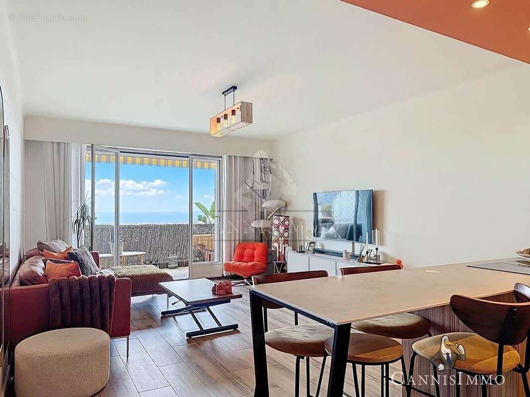 Appartement à LE CANNET