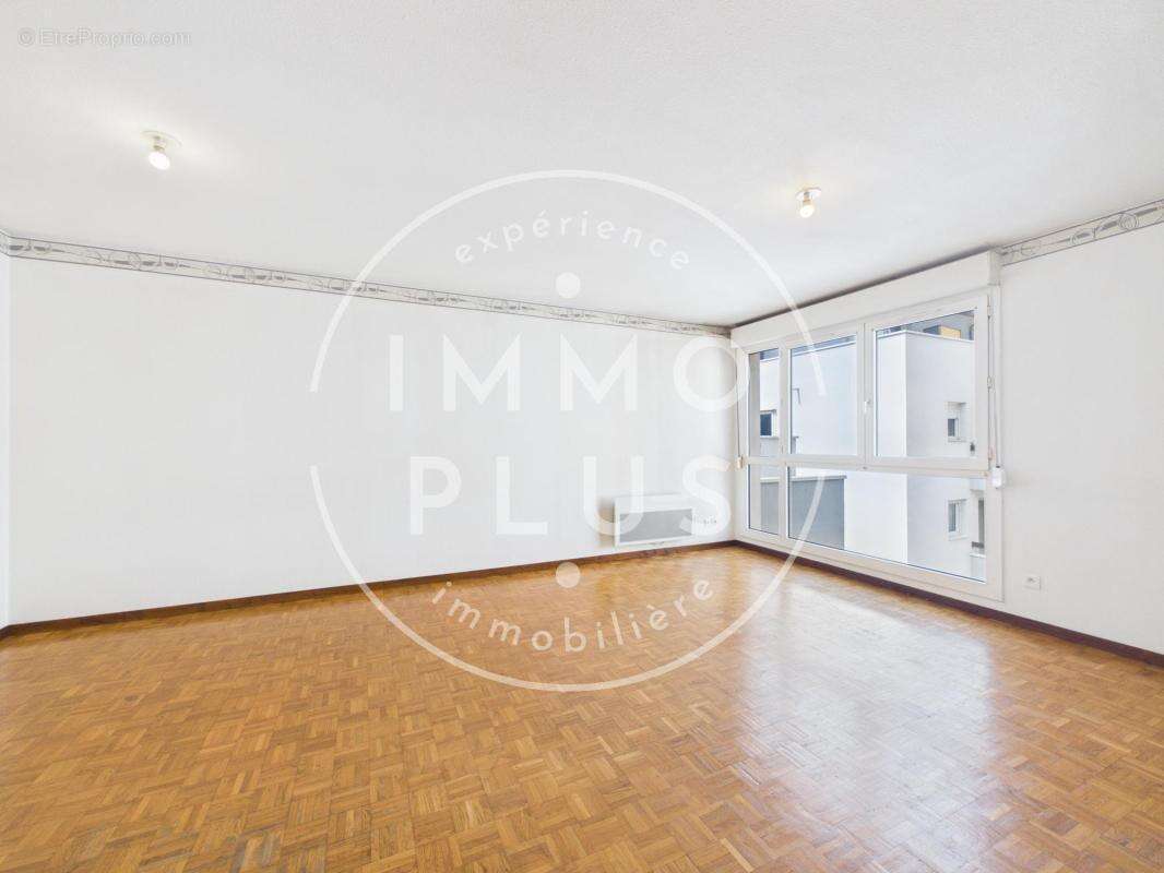 Appartement à CRAN-GEVRIER