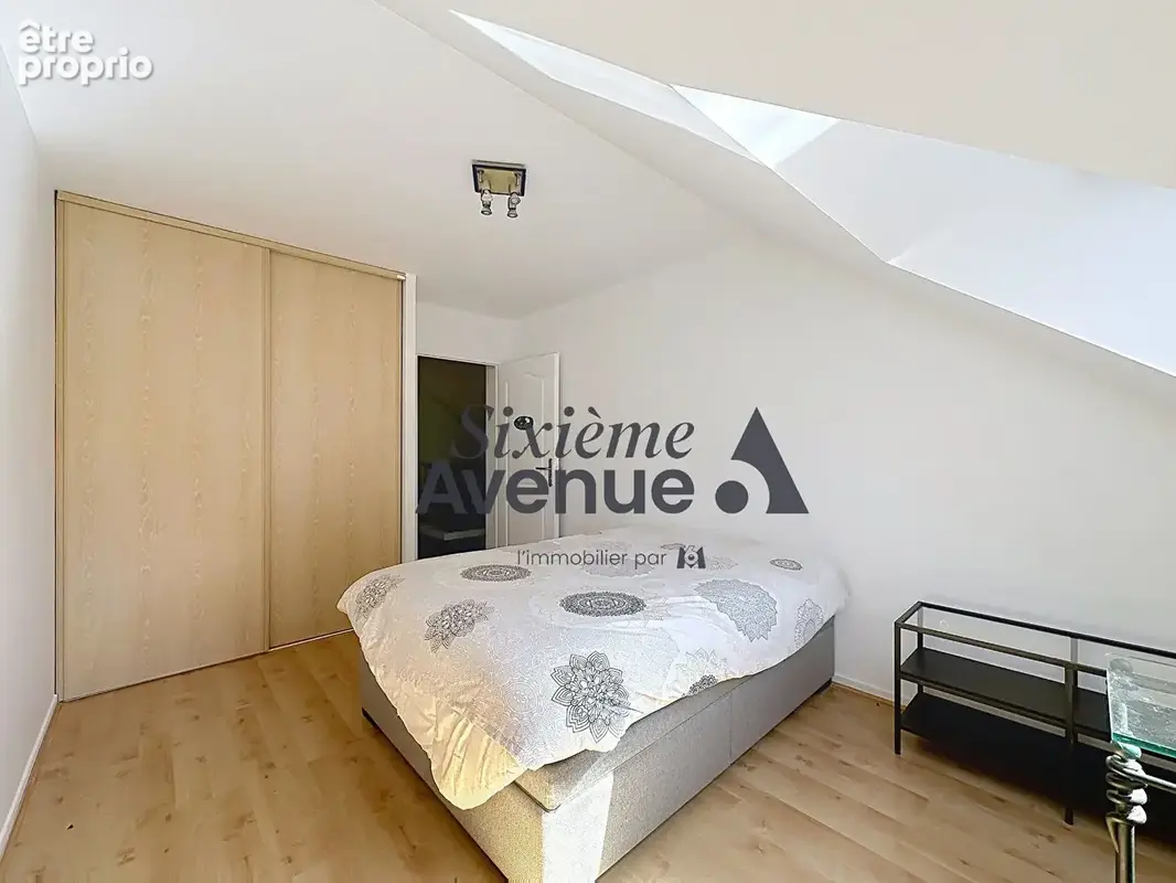 Maison d'architecte 210 m²  - 5/6 chambres - Beaux volumes - photo 11