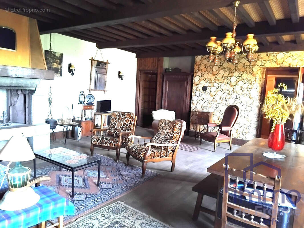 Maison à CHASPINHAC