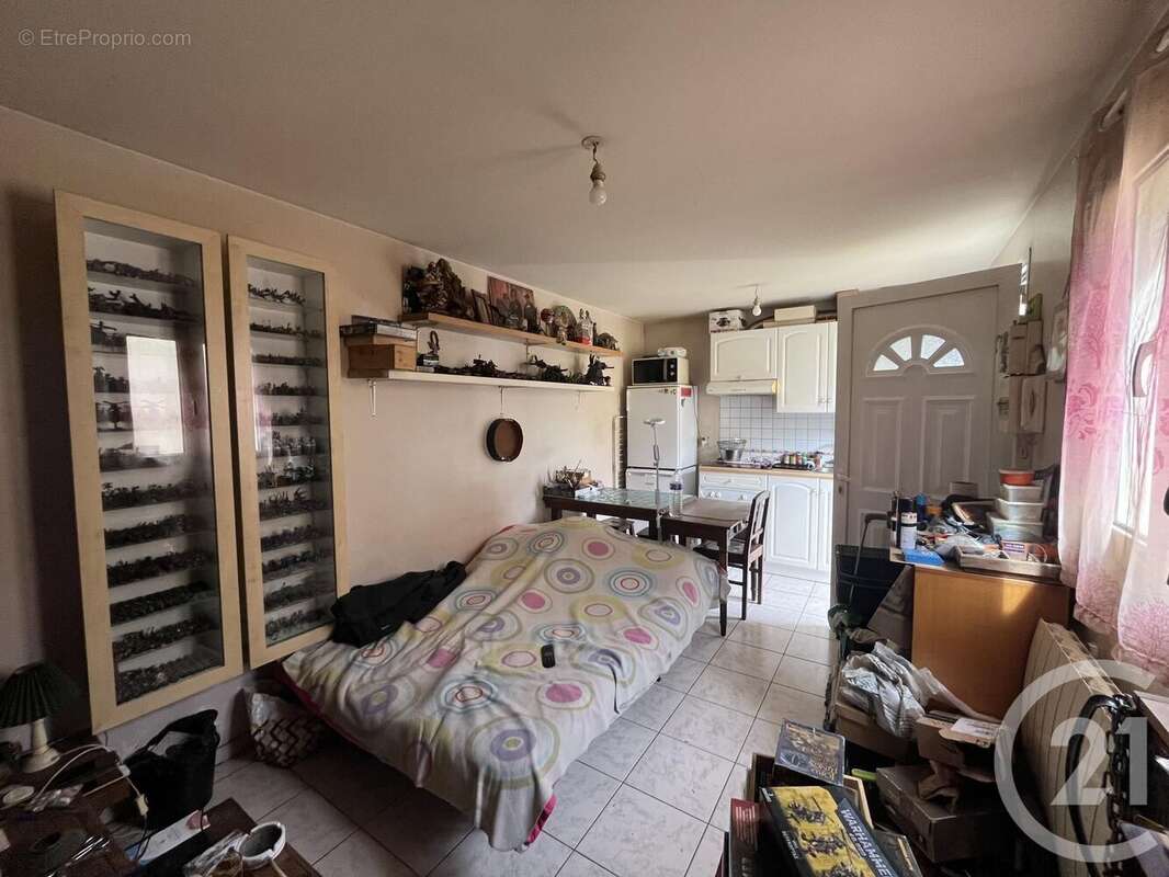 Appartement à SAINT-MAUR-DES-FOSSES