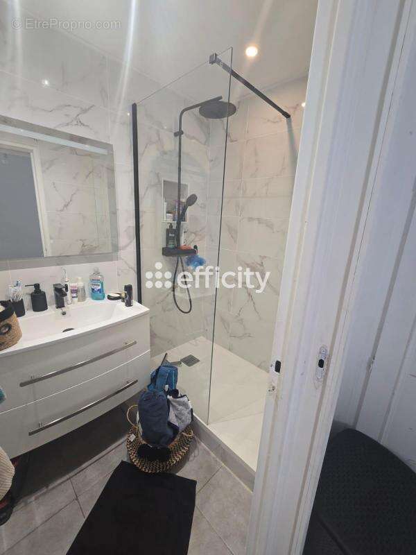 Appartement à GRIGNY