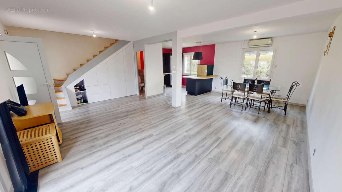 Maison individuelle avec garage et terrain - photo 3