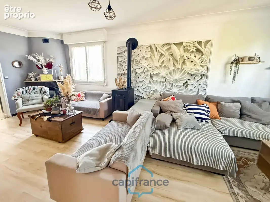 Dpt Gers (32), à vendre RISCLE très belle maison T8 de 220 m² habitables + grand garage et dépendances sur 875 m² de terrain, au - photo 21
