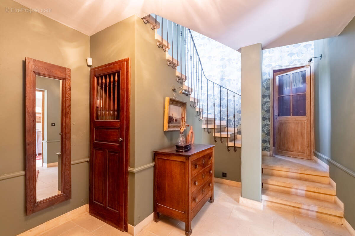 Maison à PERNES-LES-FONTAINES