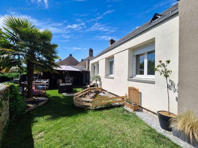 Maison à SAINTE-SUZANNE