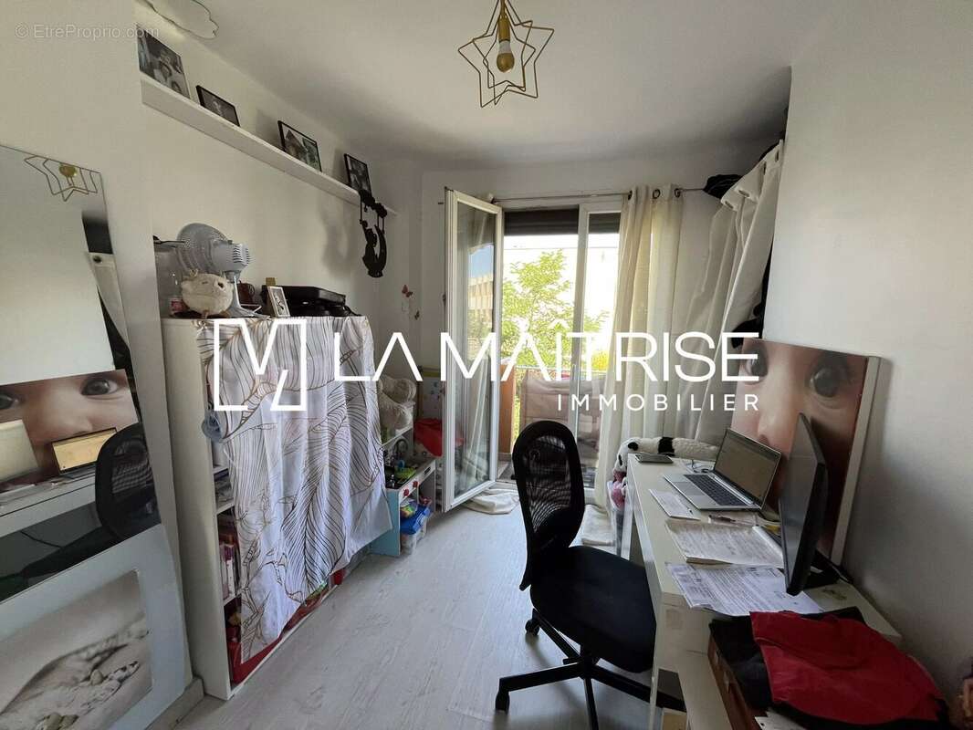 Appartement 53 m² à Marseille-8e  - photo 2