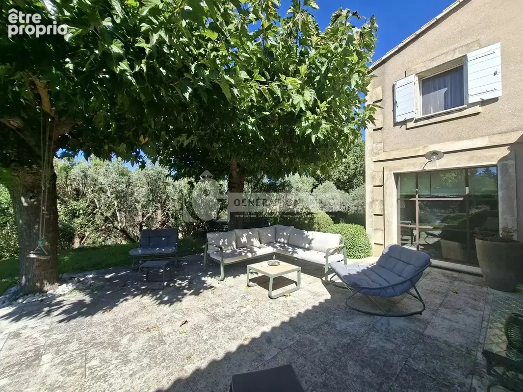 Fontvieille - Maison familiale 5 chambres sur parcelle de 1850m2 - photo 26