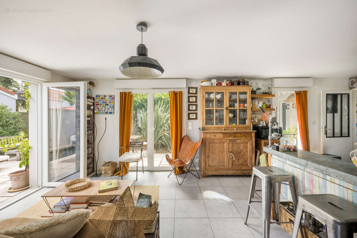 Maison à VILLEFRANCHE-SUR-SAONE