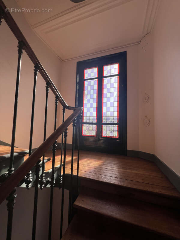 Rue denfert rochereau - dernier etage - photo 10