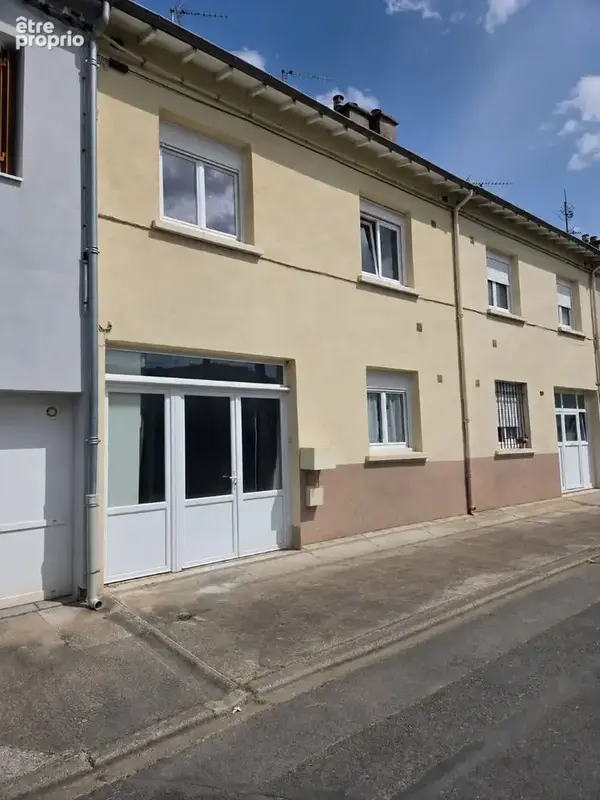 Maison à YZEURE