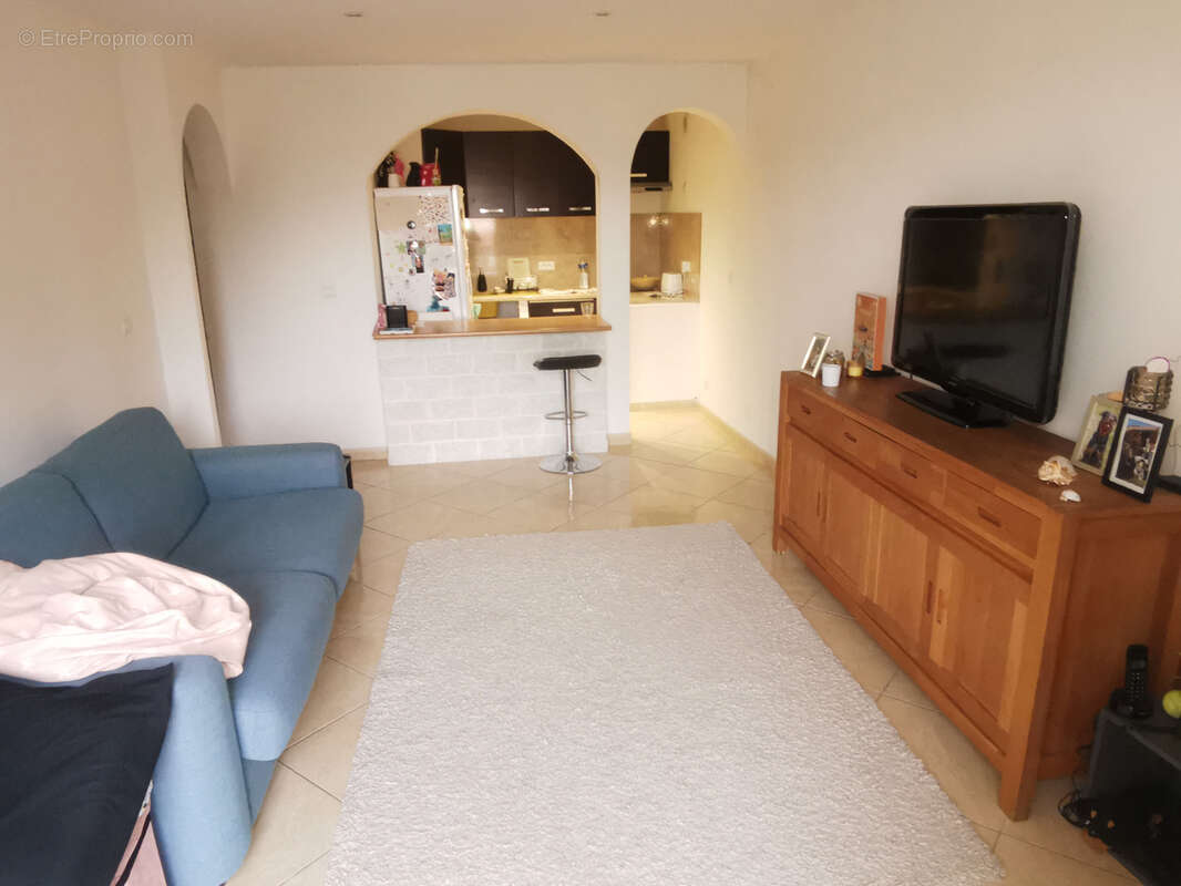 Appartement à CUERS