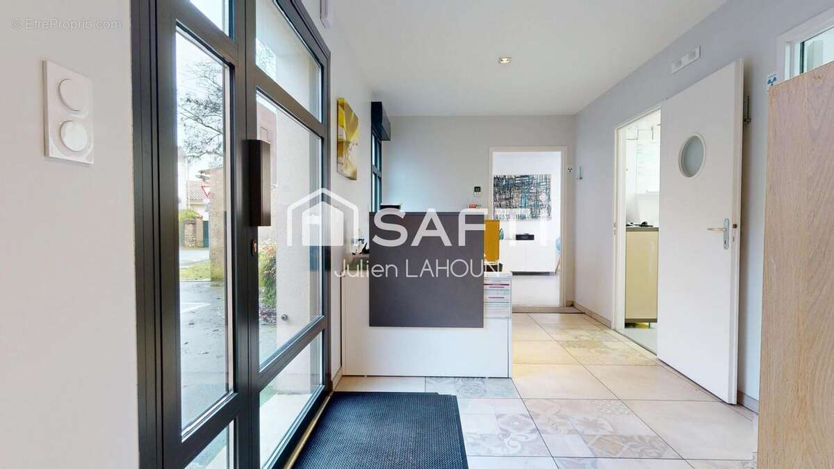 Photo 6 - Commerce à COGNAC