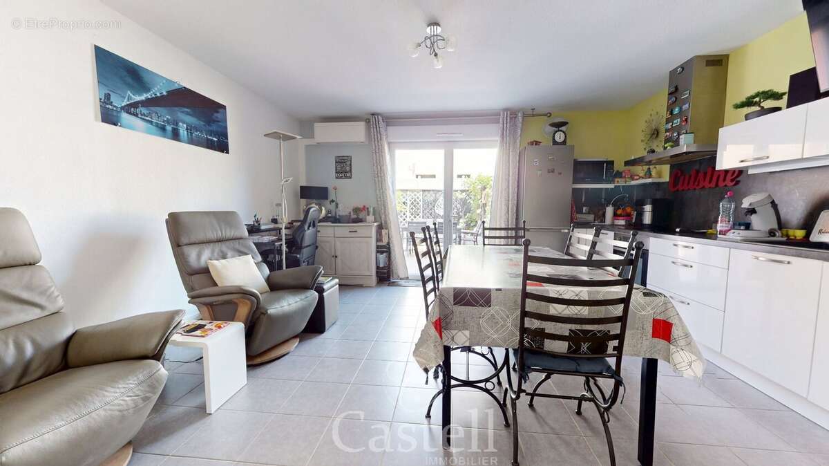 *** appartement t3 en rez-de-jardin avec terrasses, jardin privatif et parkings *** - photo 2