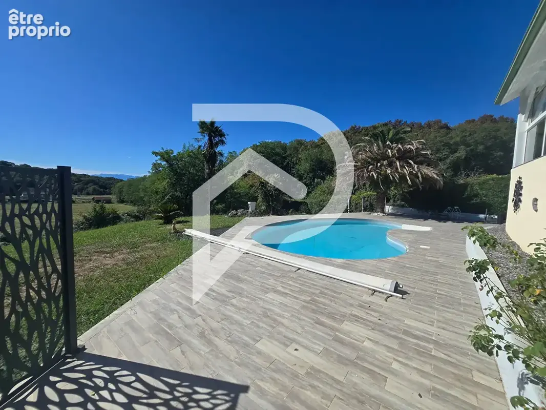 Maison 5 pièces de 130 m²  sur un terrain de 1310 m² - photo 9