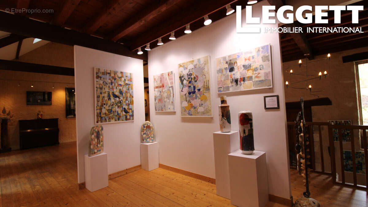 Maison à LE BUISSON-DE-CADOUIN