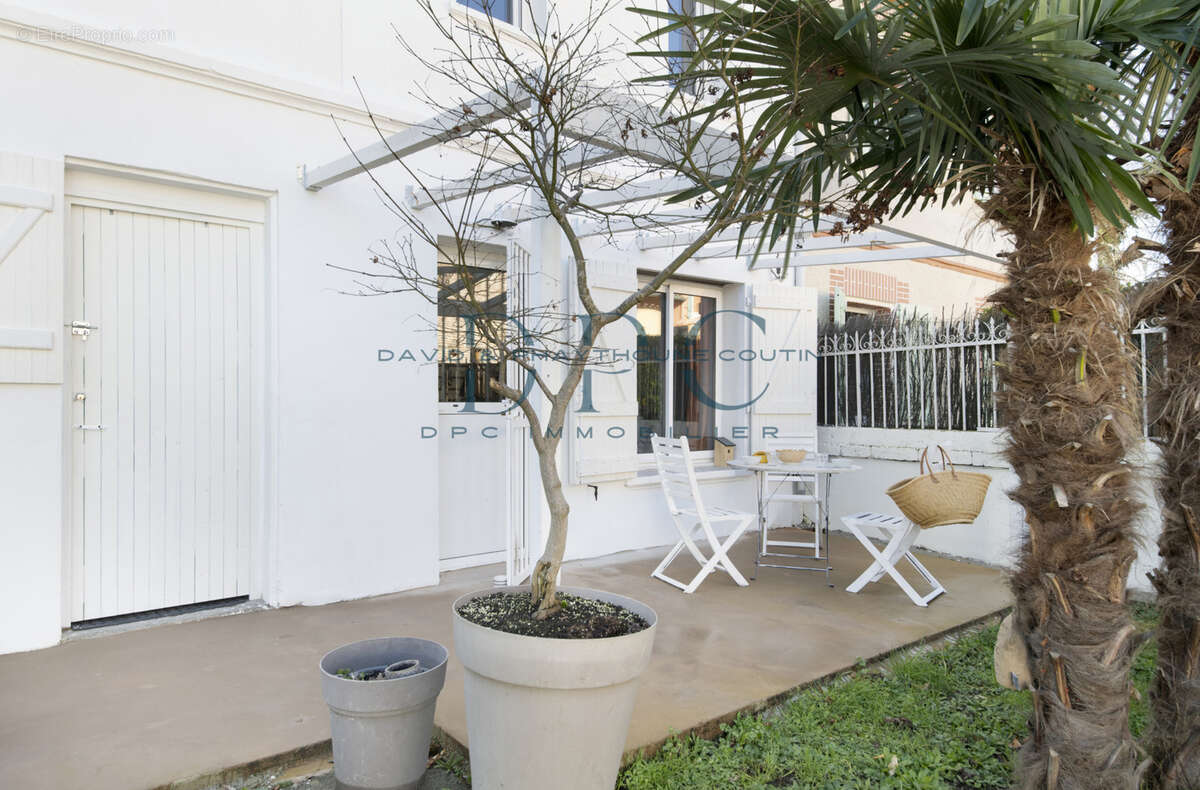 Maison T3 84m2 avec atelier, jardinet et terrasse - photo 2
