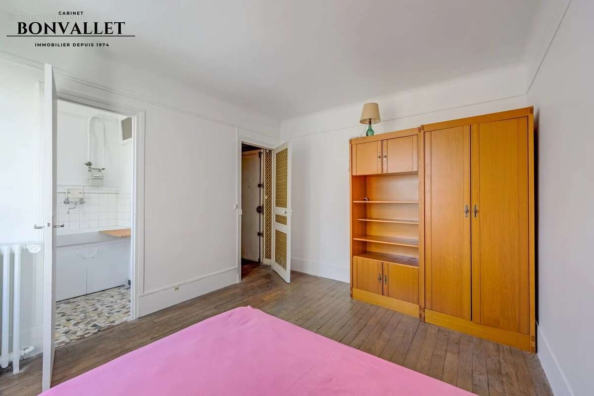 Appartement à PARIS-15E