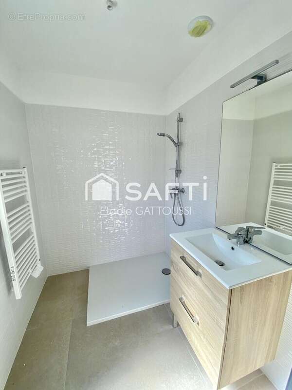 Photo 6 - Maison à VIC-LA-GARDIOLE