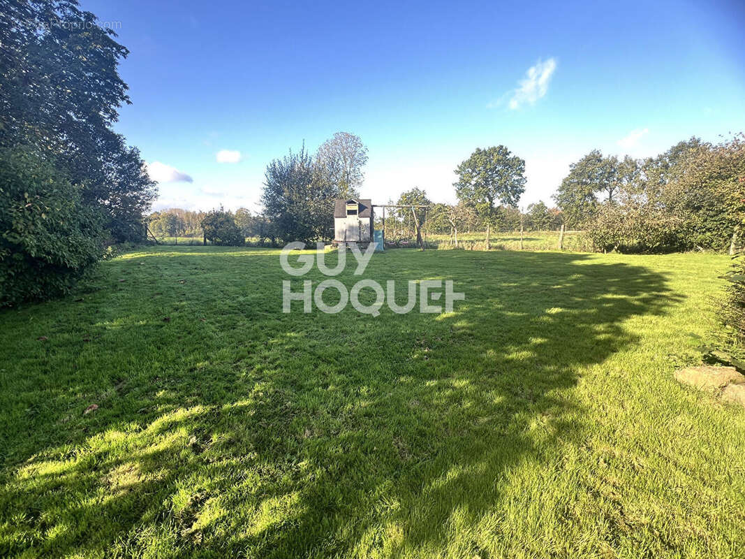 Maison à SAINT-PIERRE-DE-PLESGUEN