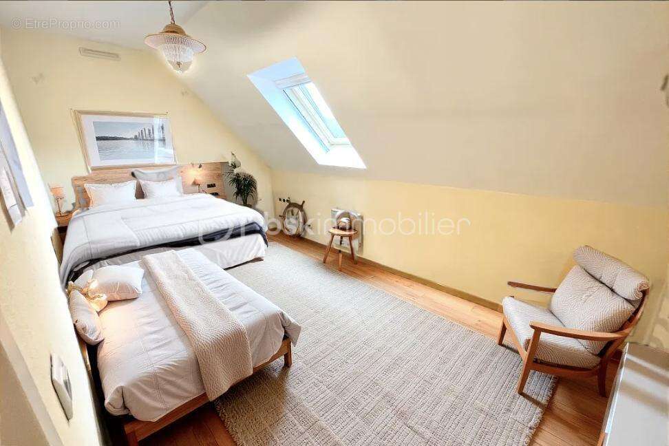 Maison à VILLIERS-SUR-ORGE