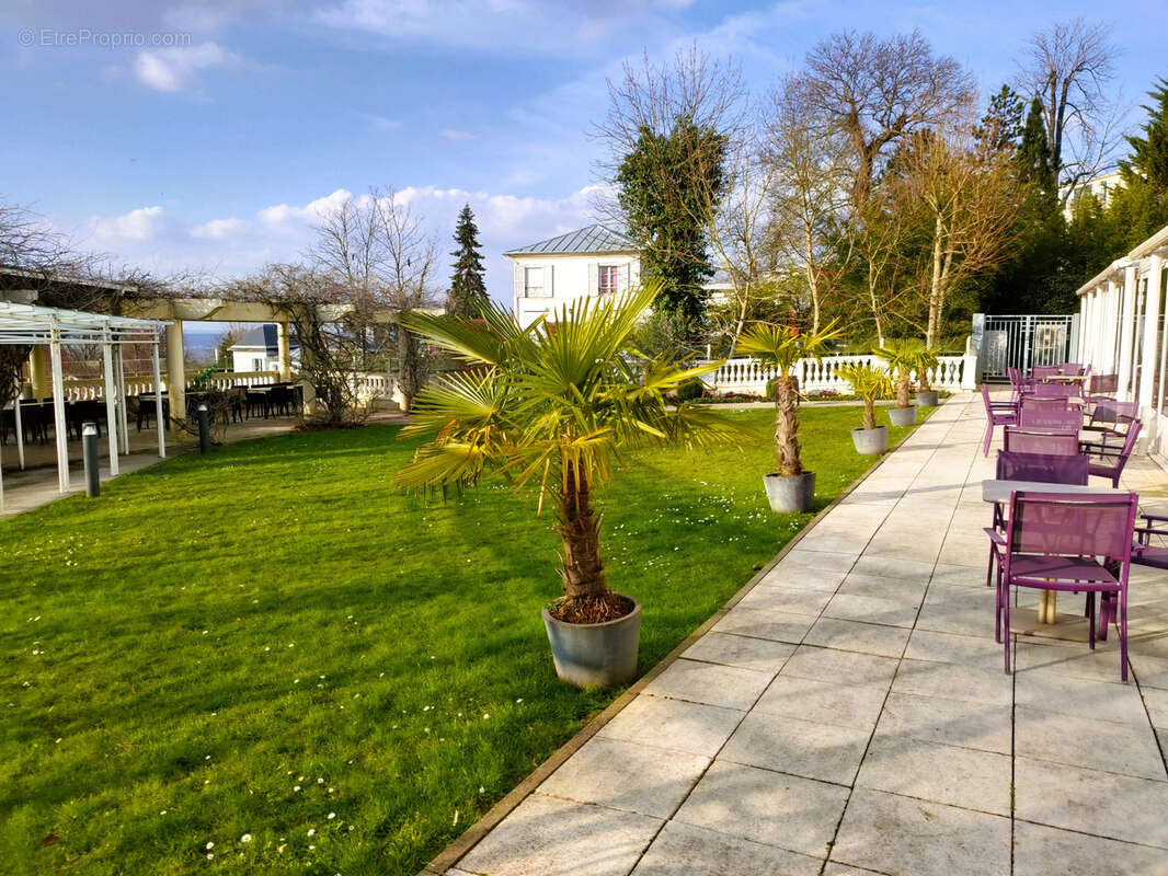 Appartement à LA CELLE-SAINT-CLOUD