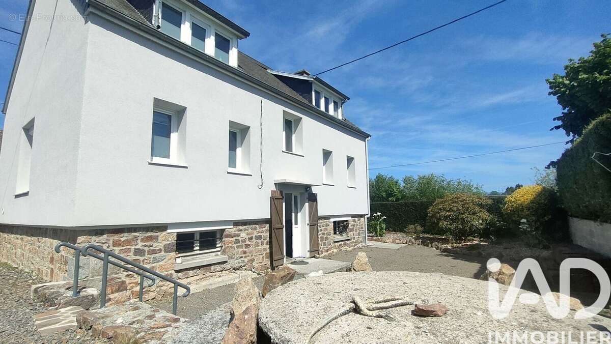 Maison 108 m² à Folligny  - photo 3