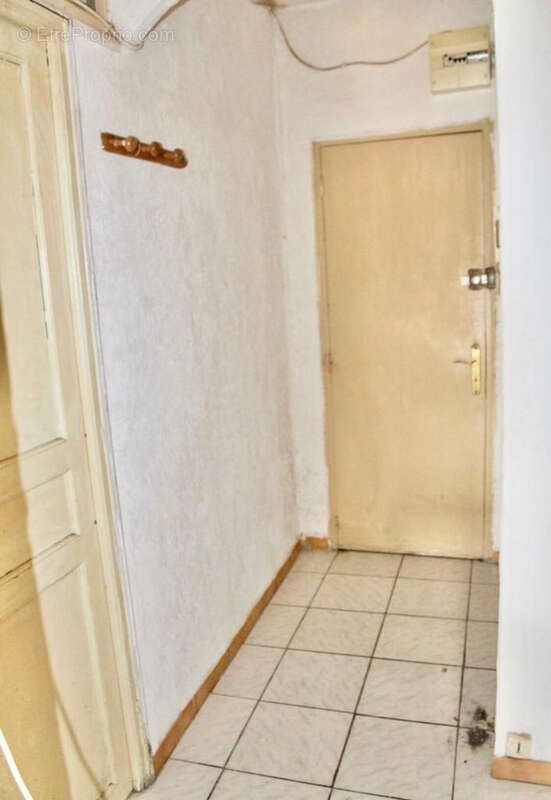 Appartement à LE MUY