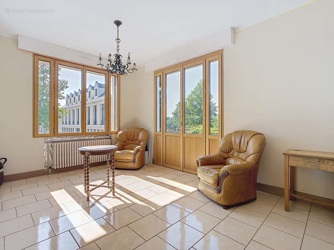 Maison à VILLERS-BOCAGE