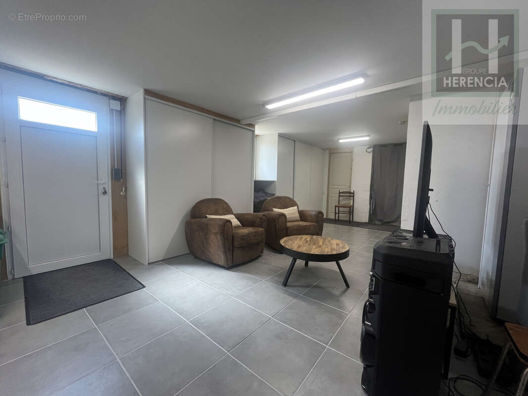 Maison sur sous-sol 140m2 située à La boixe, Vars - garage- jardin clos - photo 11